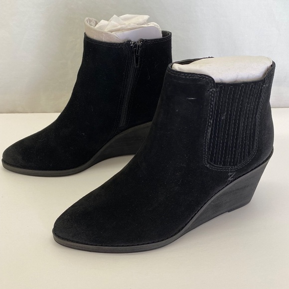 NWT Frye and Co. Women's Leather Boot - Wedge - Size: 7 - Picture 3 of 10